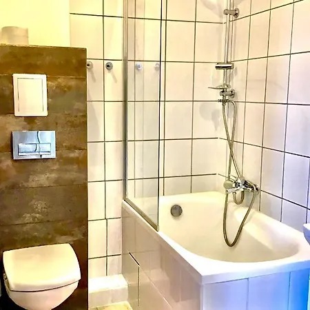 Gdynia Leszczynki Sun Apartment 그디니아